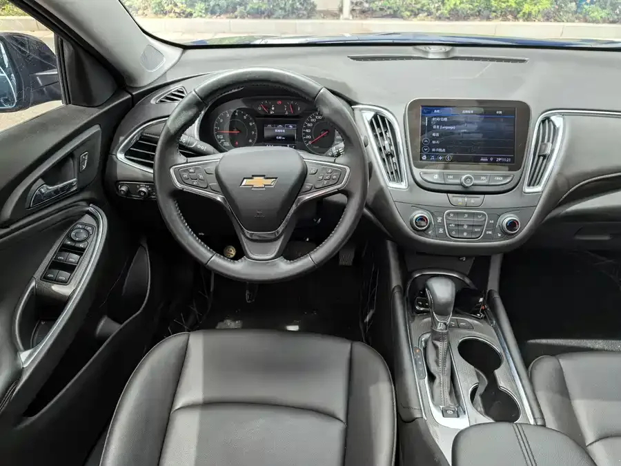 Chevrolet Malibu XL Malibu XL 2023 1.5T Ruilian Edition 2023 — миниатюра 4