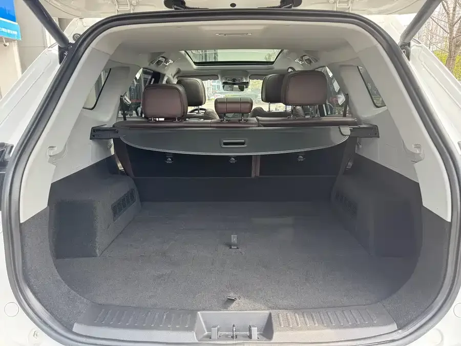 Chery Tiggo 8 PRO Tiggo 8 PRO 2024 Champion Edition 390T 2WD Peak Edition 5 Seaters 2023 — миниатюра 5
