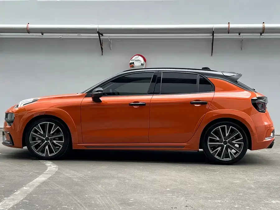Lynk & Co 02 Hatchback Lynk & Co 02 Hatchback 2021 2.0TD Halo 2022 — миниатюра 4