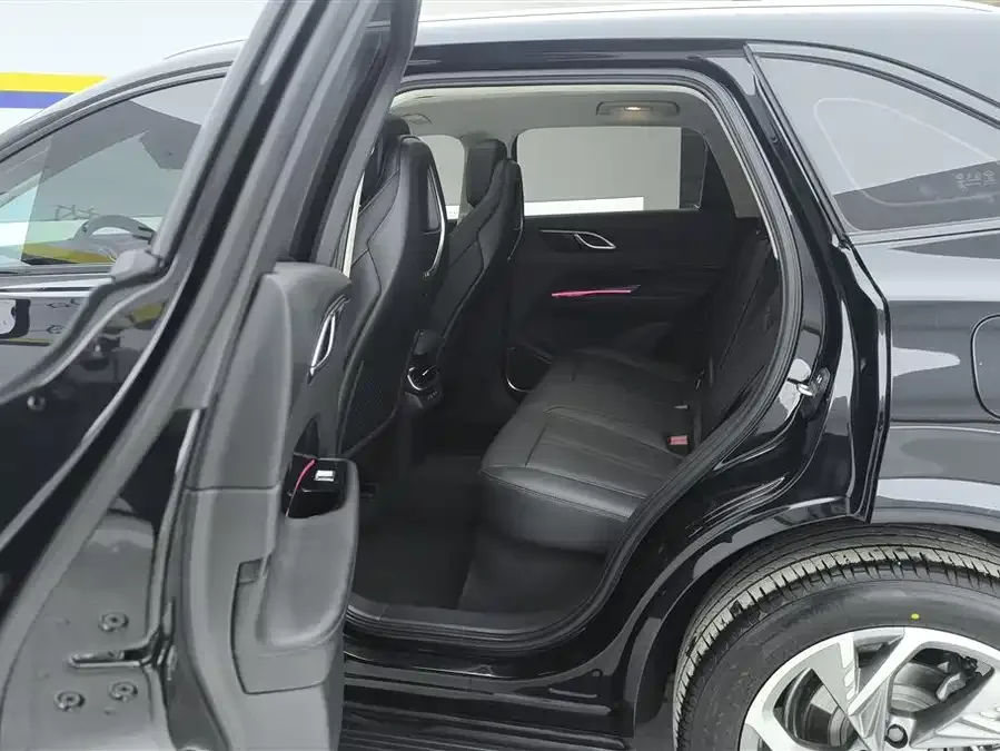 Hongqi HS3 PHEV Hongqi HS3 PHEV 2024 115km Jinwei Edition 2025 — миниатюра 5