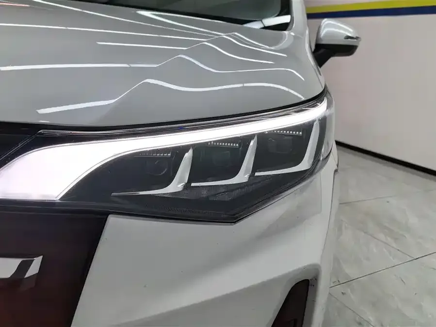 GAC Trumpchi M6 Trumpchi M6 2023 PRO 270T DCT Luxury Edition 2024 — миниатюра 2