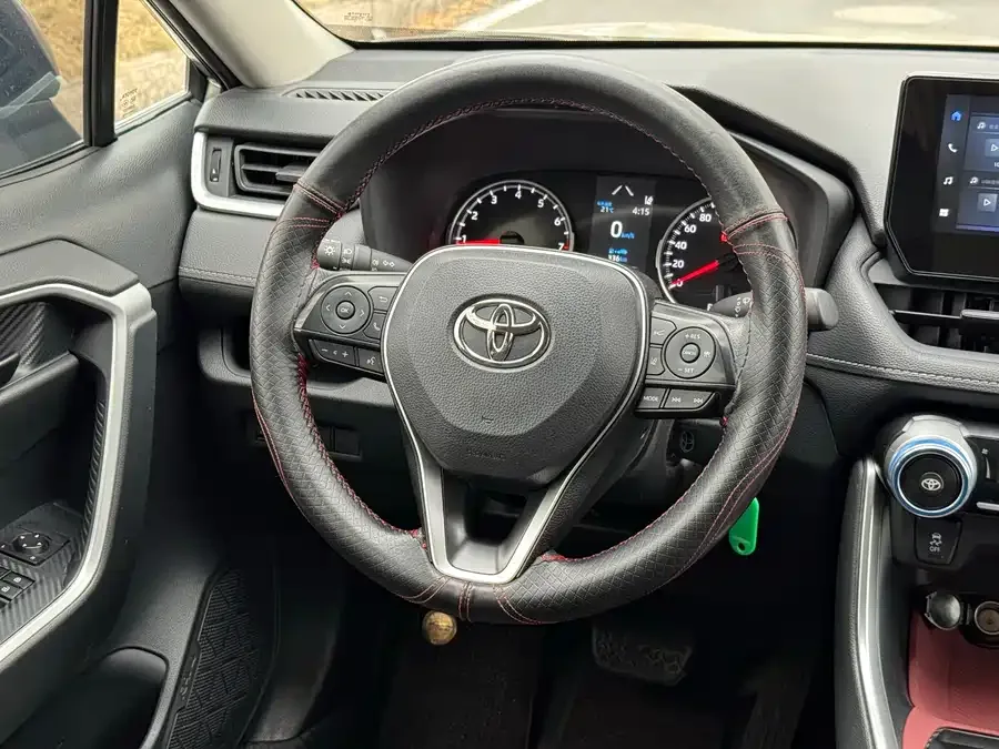 Toyota RAV4 RAV4 Rongfang 2024 2.0L CVT 2WD Urban Edition 2024 — миниатюра 4