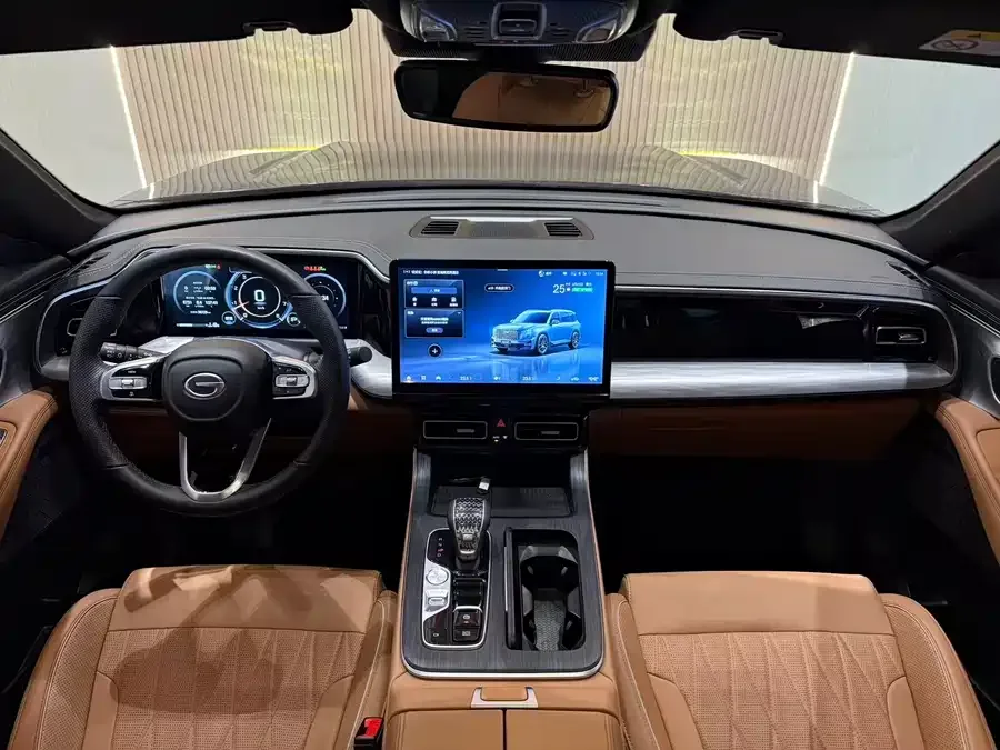 GAC Trumpchi GS8 Trumpchi GS8 2025 Pilot Series 2.0TGDI 2WD Luxury Edition 5 Seaters 2024 — миниатюра 4