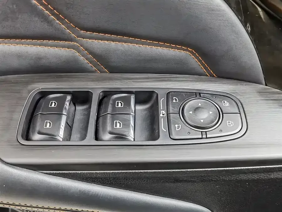 Haval Shenshou Haval Shenshou 2022 2.0T Zhizun 4WD Edition 2022 — миниатюра 3