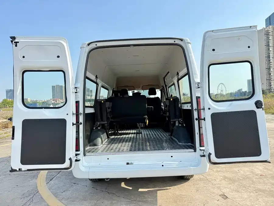 Jiangling Fushun Jiangling Fushun 2023 2.0T manual mid-axle mid-top commercial multi-purpose passenger car with 6 seats 2023 — миниатюра 3