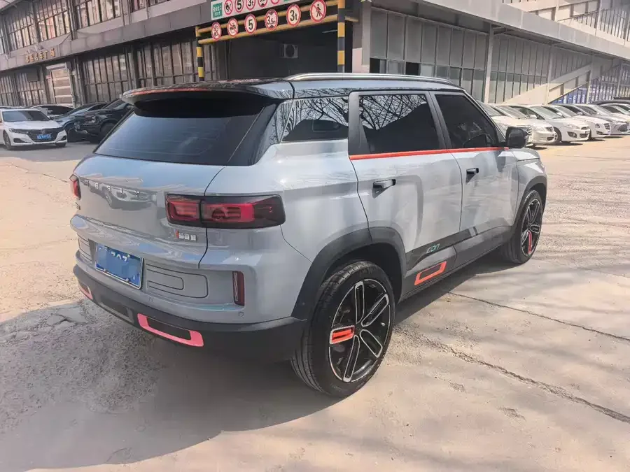 Geely ICON Geely ICON 2021 1.5TD Love 2022 — миниатюра 3