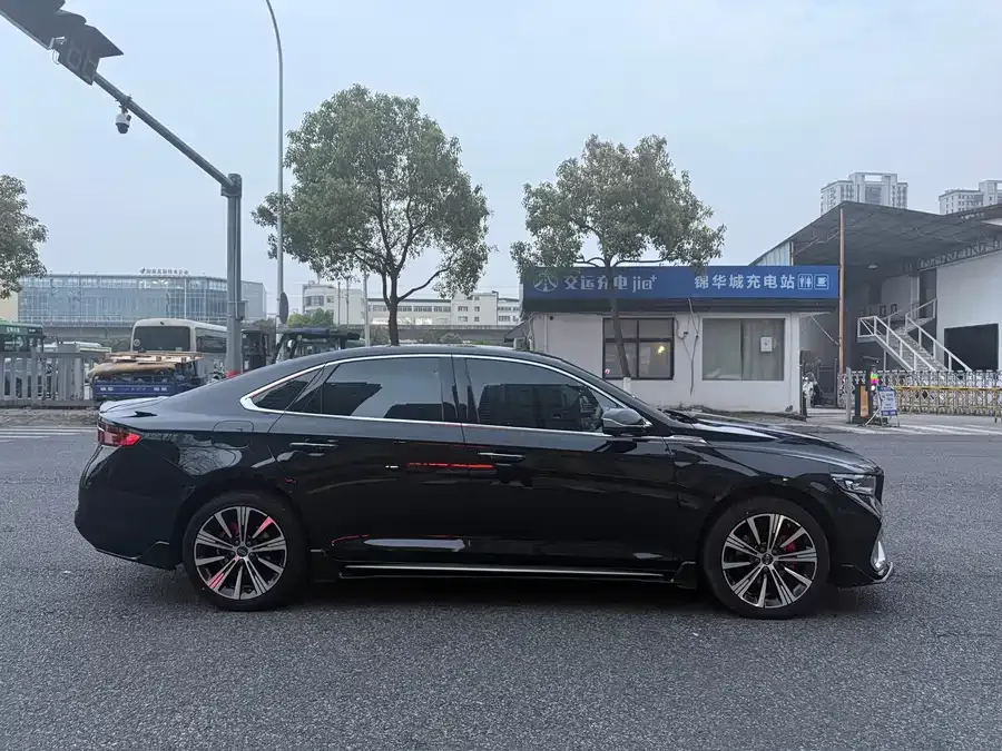 Geely Xingrui Xingrui 2026 Oriental Yao 2.0TD Xiaohan Edition 2025 — миниатюра 4