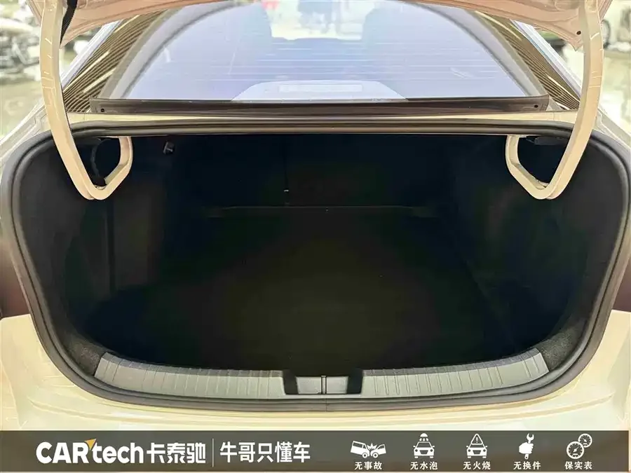 Jetta VA7 Jetta VA7 2025 1.4T Automatic First-Come, First-Served Edition 2025 — миниатюра 4