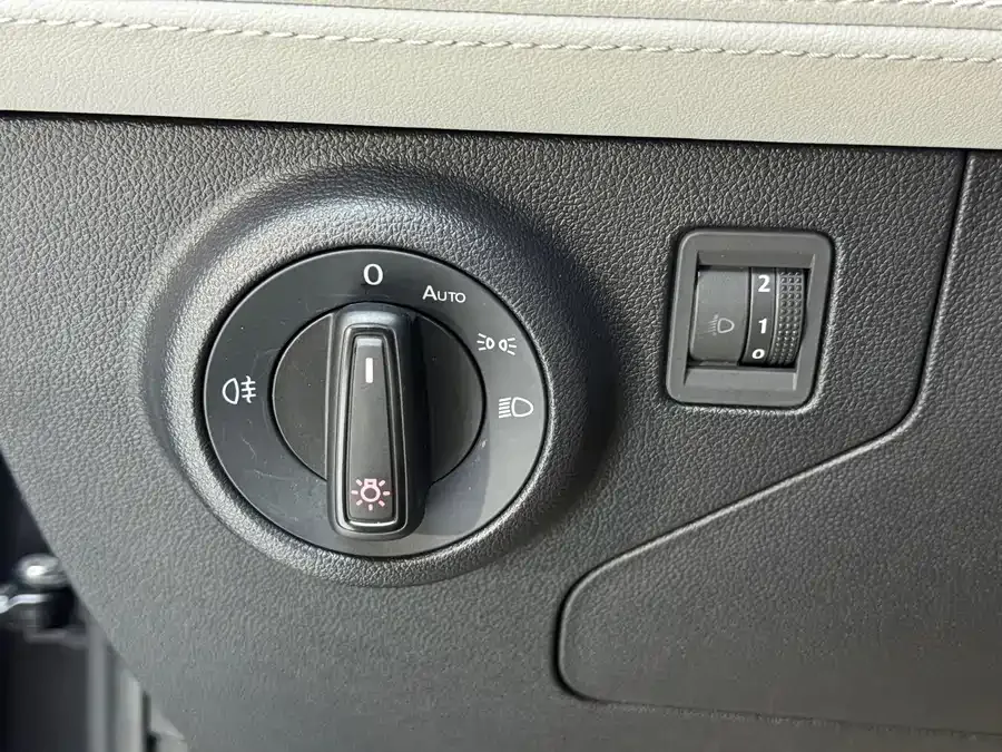 Jetta VS7 Jetta VS7 2024 Qianli Jiangshan 280TSI Automatic Glory Edition 2024 — миниатюра 4