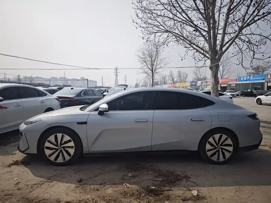 Geely Galaxy E8 Galaxy E8 2024 665km RWD Starship Smart Driving Edition 2024 — миниатюра 3