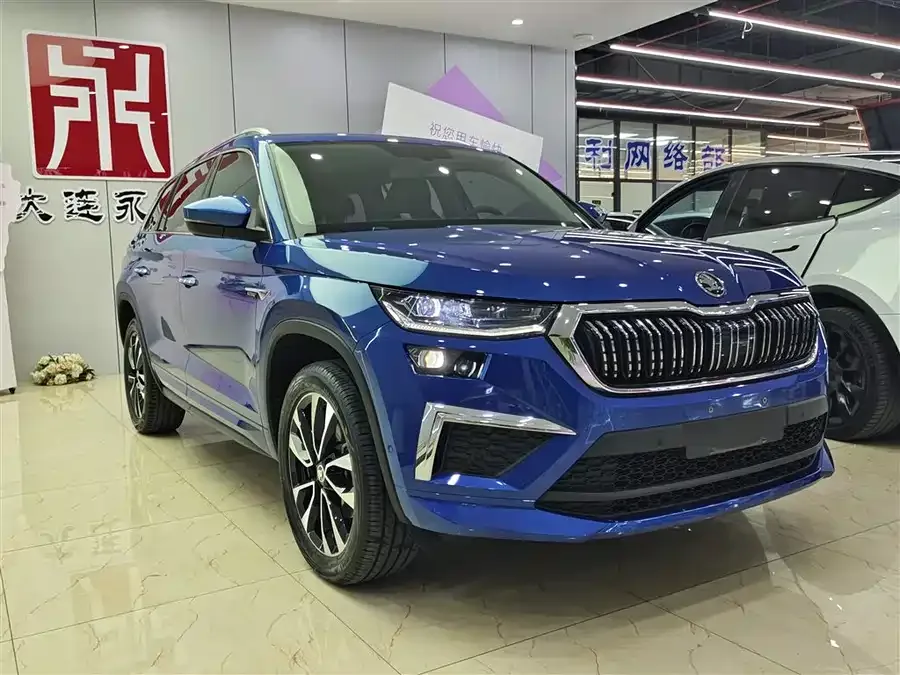 Skoda Kodiaq Kodiak 2022 TSI330 7-seat two-wheel drive luxury version 2022 — миниатюра 3