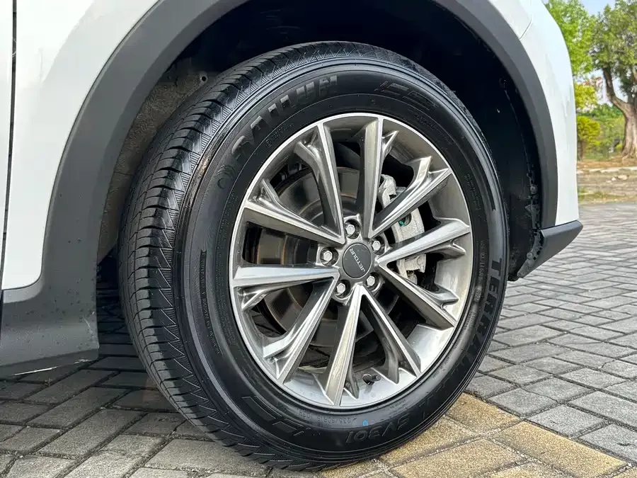 Jetour X70 Jetour X70 2024 1.5T DCT Enjoy Edition 7 Seaters 2024 — миниатюра 4