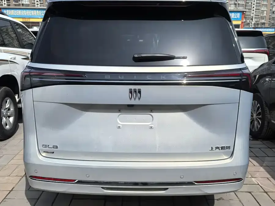 Buick GL8 New Energy 2025 Lu Shang Premium Edition 7 Seaters 2025 — миниатюра 2