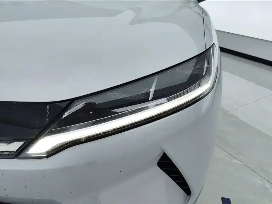 BYD Yuan UP Yuan UP 2025 301KM Pilot Edition 2025 — миниатюра 2