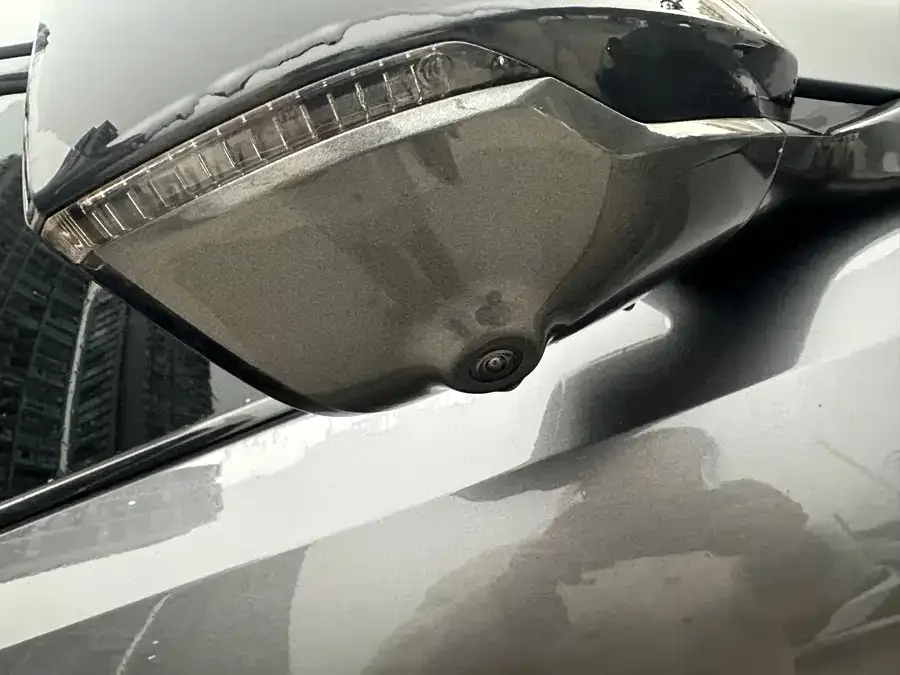 Oshan Z6 Changan Auchan Z6 2022 Blue Whale 1.5T DCT smart model 2022 — миниатюра 4