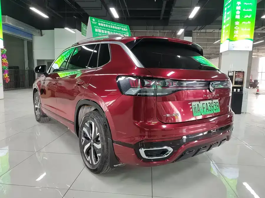 Volkswagen Tayron GTE plug-in hybrid Tanyue GTE plug-in hybrid 2023 280TSI 5th Anniversary Edition 2024 — миниатюра 4