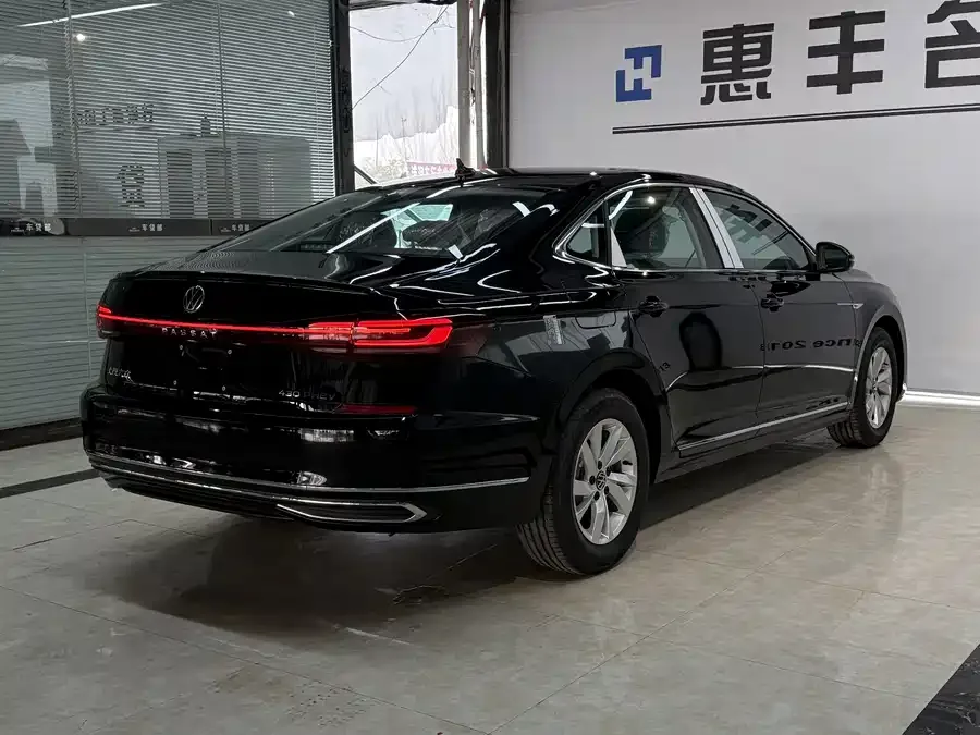 Volkswagen Passat New Energy Passat New Energy 2025 430PHEV Hybrid Business Edition 2026 — миниатюра 4