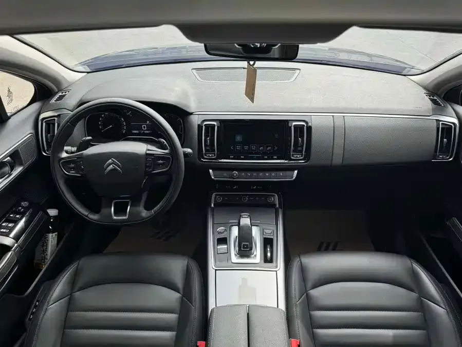 Citroen C6 Citroen C6 2021 400THP Comfort Edition 2022 — миниатюра 2