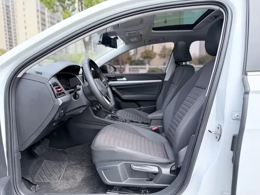 Volkswagen Lavida Lavida 2023 300TSI DSG Starry Sky Edition 2023 — миниатюра 3