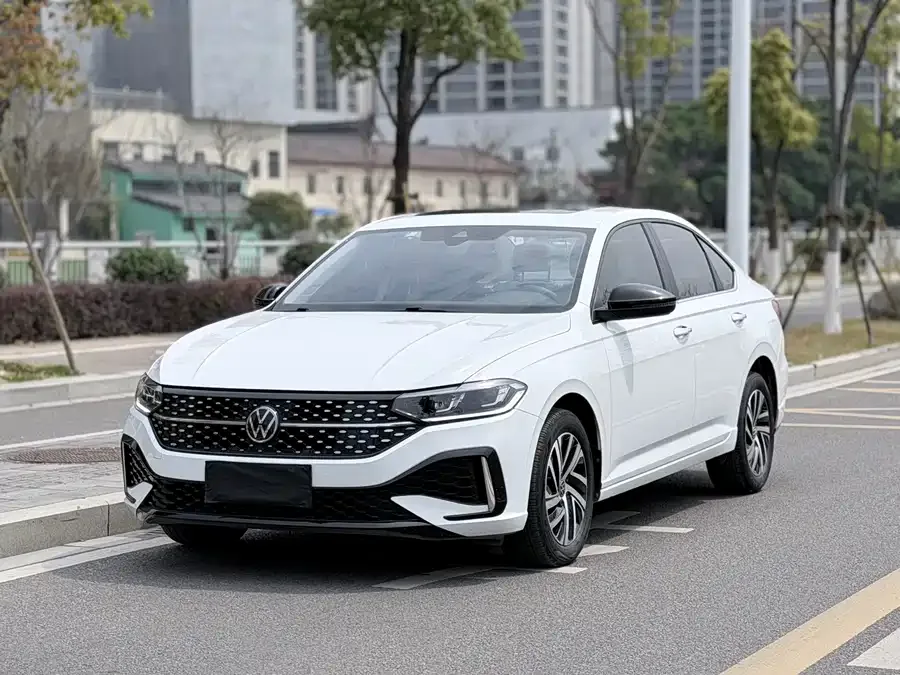 Volkswagen Lavida Lavida 2023 300TSI DSG Starry Sky Edition 2023 — фото 1, купить с доставкой в Москву