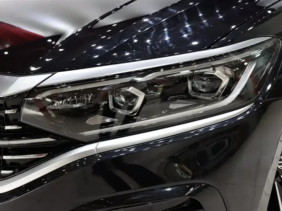 Volkswagen Passat Passat 2023 facelift 330TSI luxury version 2023 — миниатюра 4