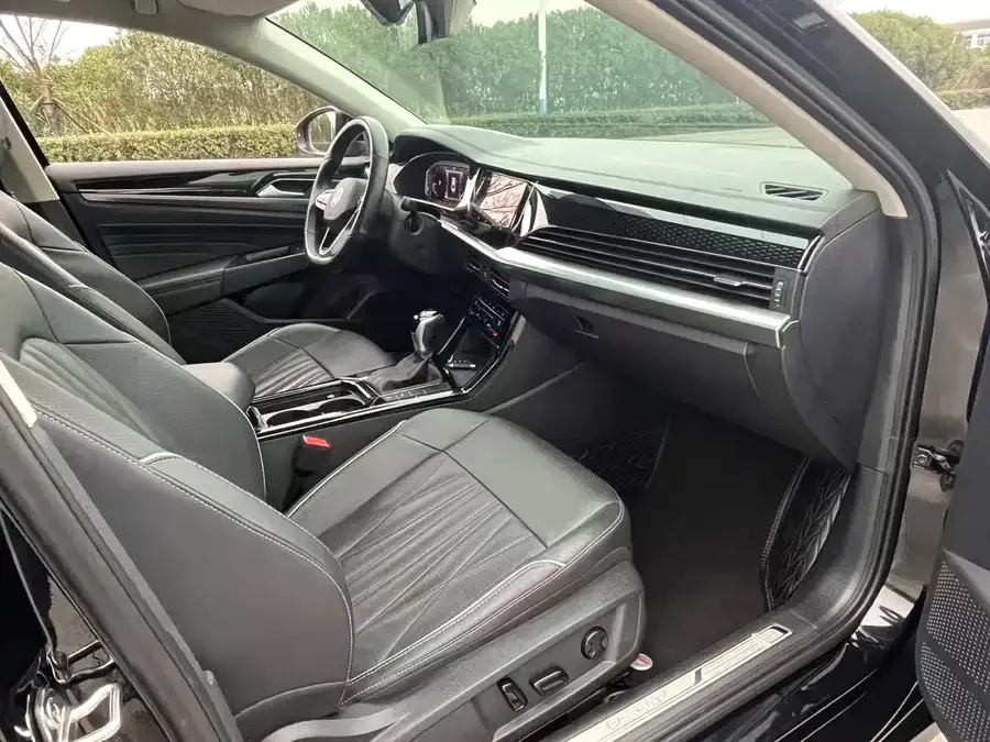 Volkswagen Passat Passat 2023 facelift 330TSI Starry Sky Deluxe Edition 2023 — миниатюра 4