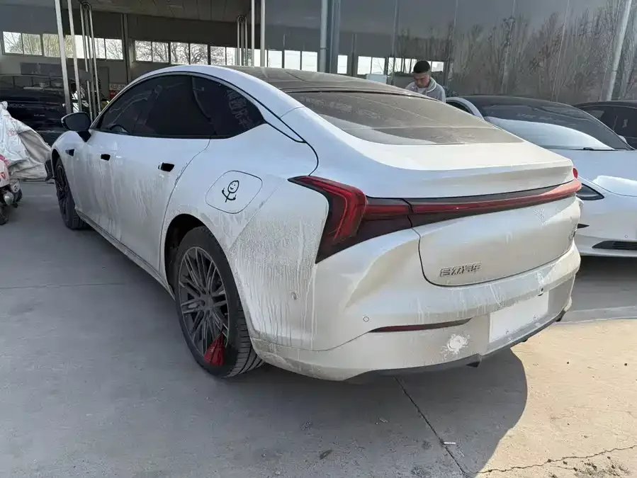 NETA Nezha S Nezha S 2022 extended range version 1160km rear-wheel drive large version 2023 — миниатюра 3
