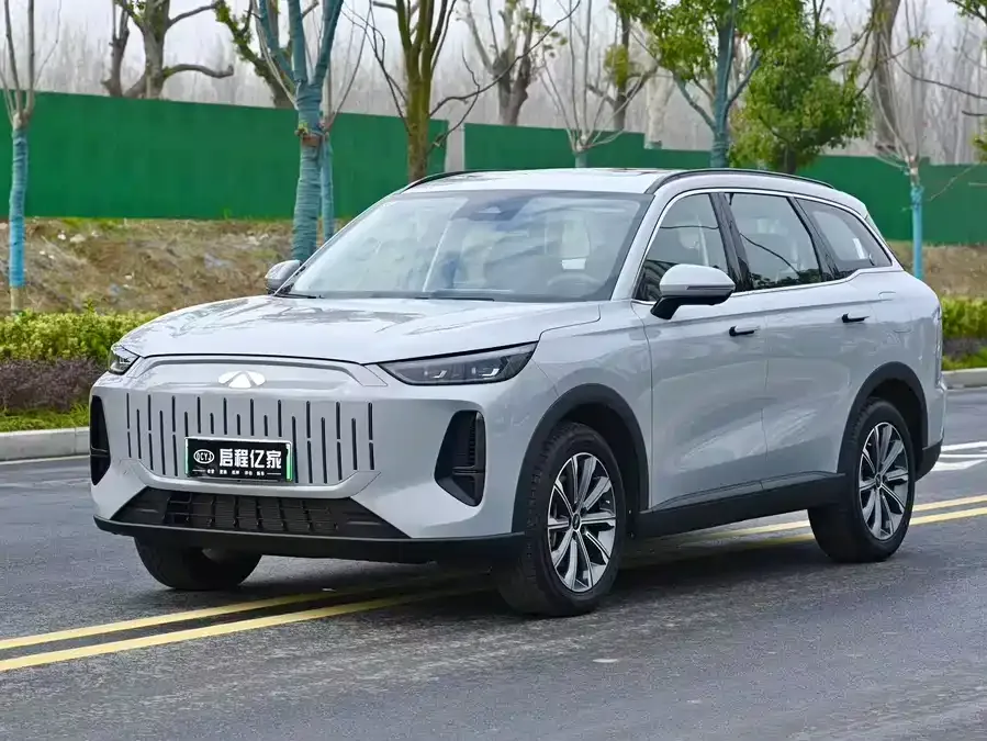 Chery Fengyun T9 Fengyun T9 2024 Facelift 120 Long Range Comfort 5-Seat Lithium Iron Phosphate 2025 — фото 1, купить с доставкой в Москву