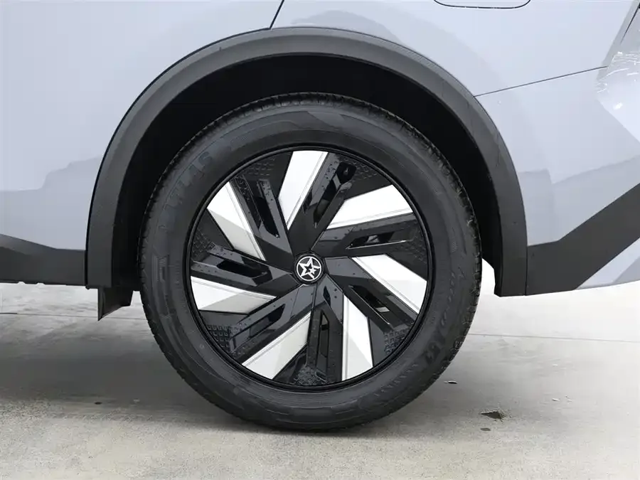 Venucia Big V DD-i Venucia V DD-i 2023 60KM iD version 2025 — миниатюра 3