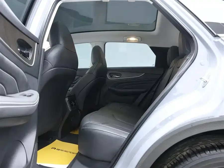 Venucia Big V DD-i Venucia V DD-i 2023 60KM iD version 2025 — миниатюра 4