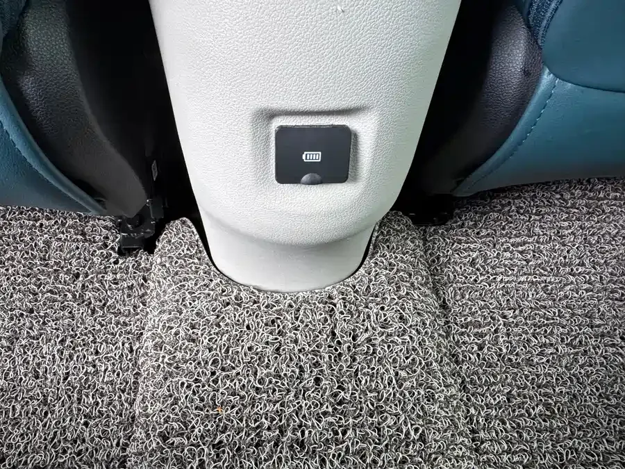 ORA good cat Euler Good Cat 2022 400km standard range premium ternary lithium model 2022 — миниатюра 5