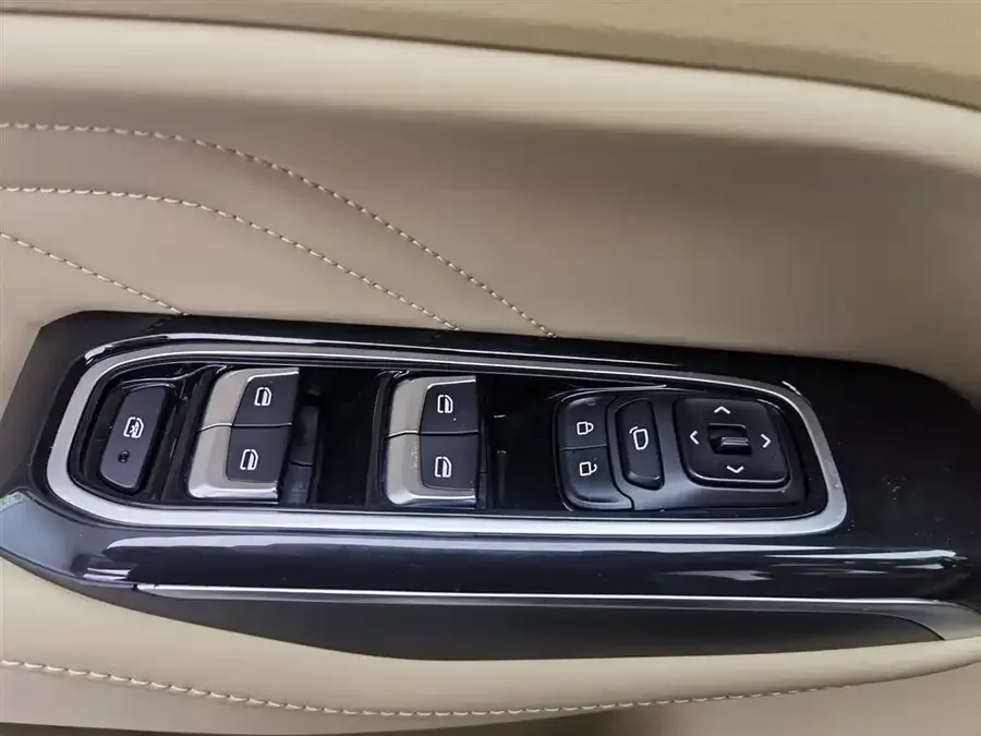 Wuling Capgemini Wuling Kaijie 2023 2.0L DHT Luxury Edition 2024 — миниатюра 3