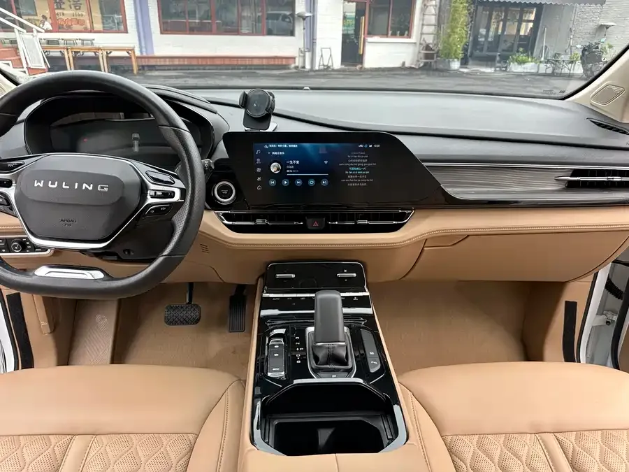 Wuling Capgemini Wuling Kaijie 2023 2.0L DHT Luxury Edition 2023 — миниатюра 2
