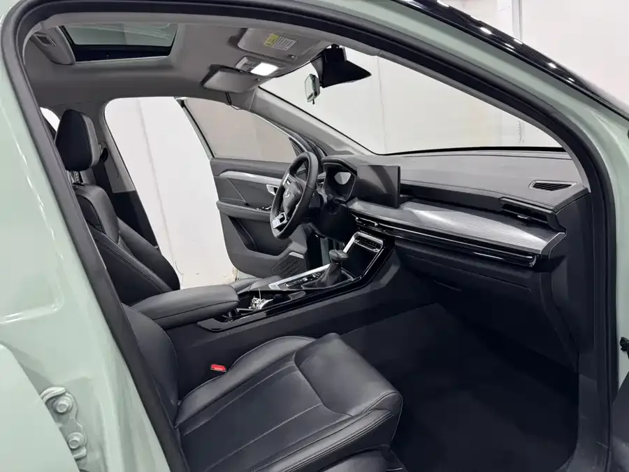 Wuling Xingchen Wuling Xingchen 2021 1.5T CVT Xinghui Edition 2022 — миниатюра 2