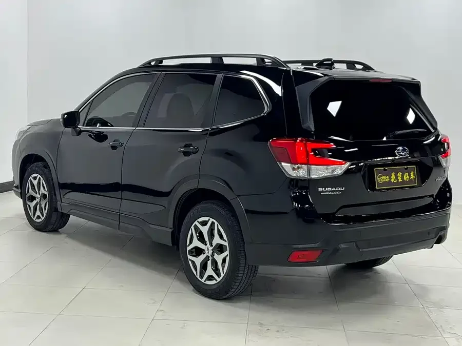 Subaru Forester 2022 Forester 2.0i AWD Luxury Edition 2022 — миниатюра 2