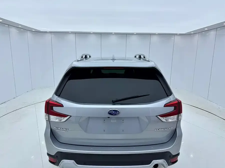 Subaru Forester 2022 Forester 2.0i AWD Ultimate Edition EyeSight 2022 — миниатюра 2