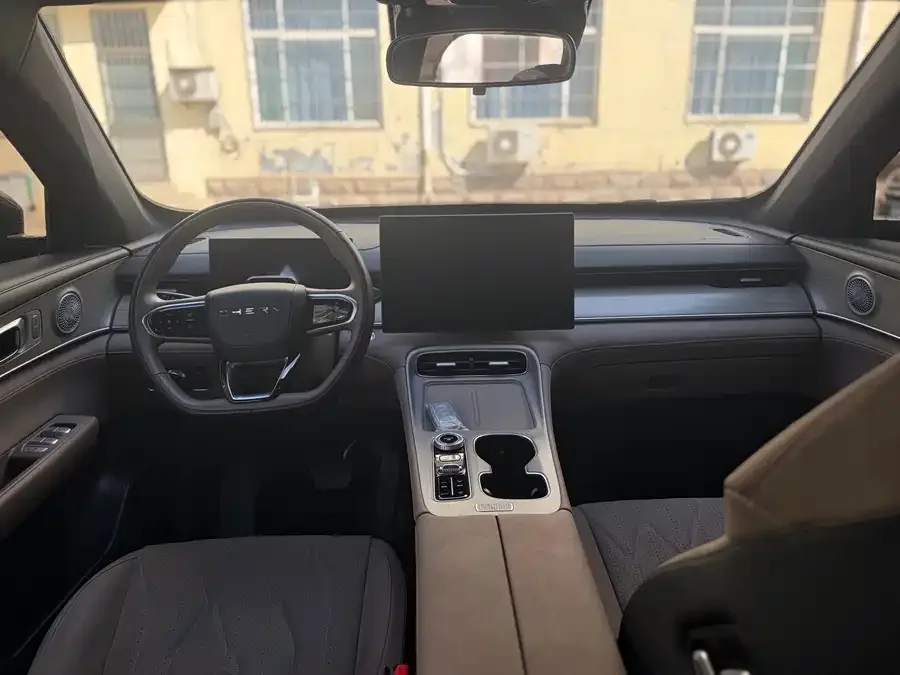 Chery Tiggo 8 PLUS Tiggo 8 PLUS 2025 290TGDI DCT Premium Edition 2024 — миниатюра 2