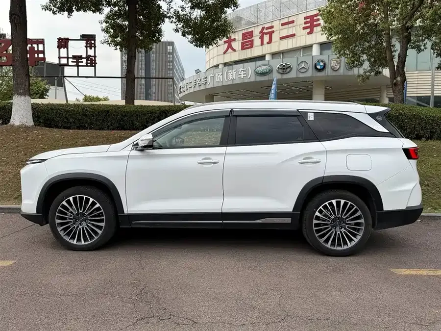 Jetour X90 C-DM JETOUR X90 C-DM 2025 Luxury Edition 7 Seaters 2025 — миниатюра 3