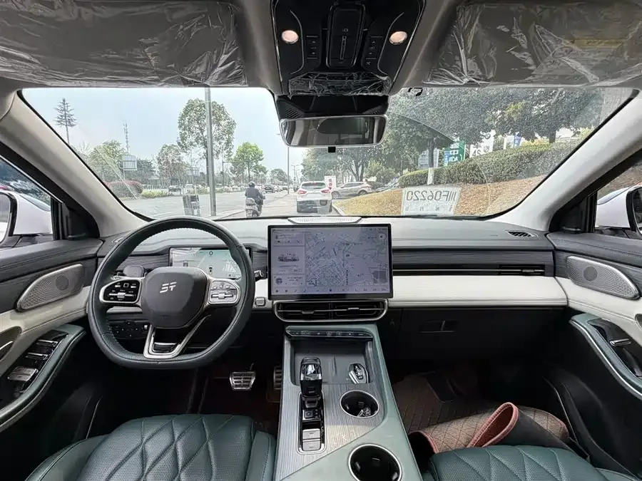 Jetour X90 C-DM JETOUR X90 C-DM 2025 Luxury Edition 7 Seaters 2025 — миниатюра 5