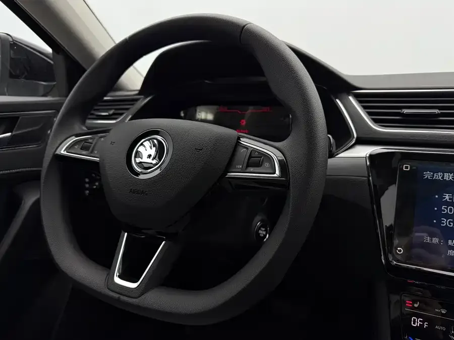 Skoda SuperB Superb 2025 TSI280 DSG Premium Edition 2024 — миниатюра 5