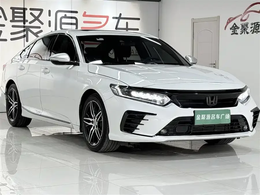 Honda Inspire 2023 Insignia 260TURBO Fine Edition 2023 — миниатюра 3