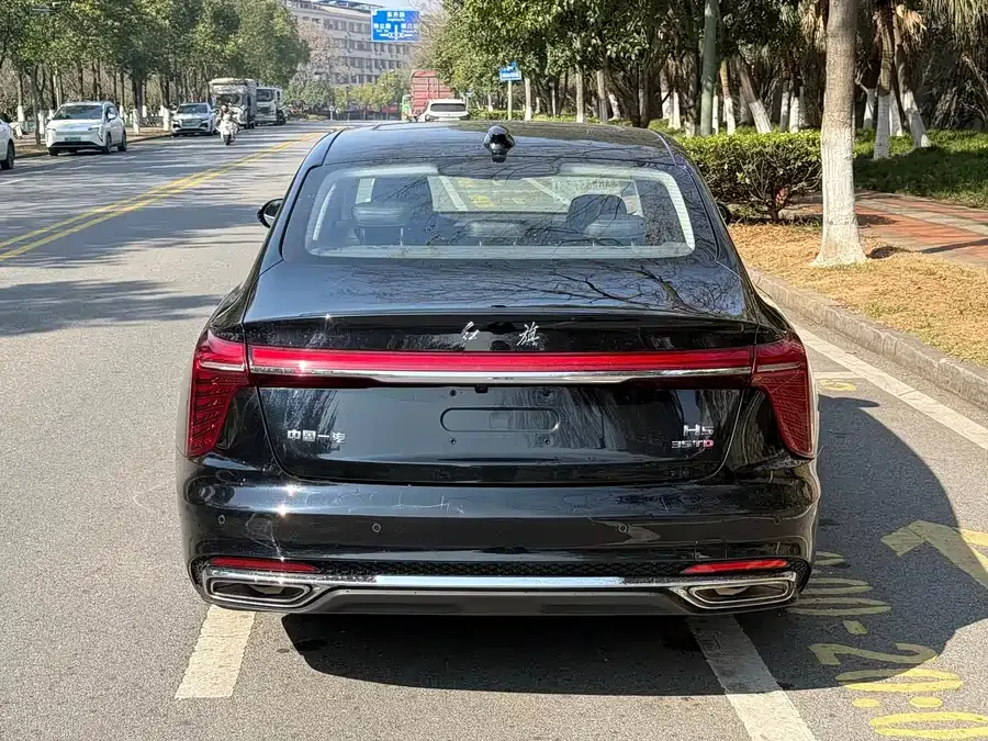 Hongqi H5 Hongqi H5 2023 1.5T DCT Zhilian Qiyun Edition 2023 — миниатюра 2