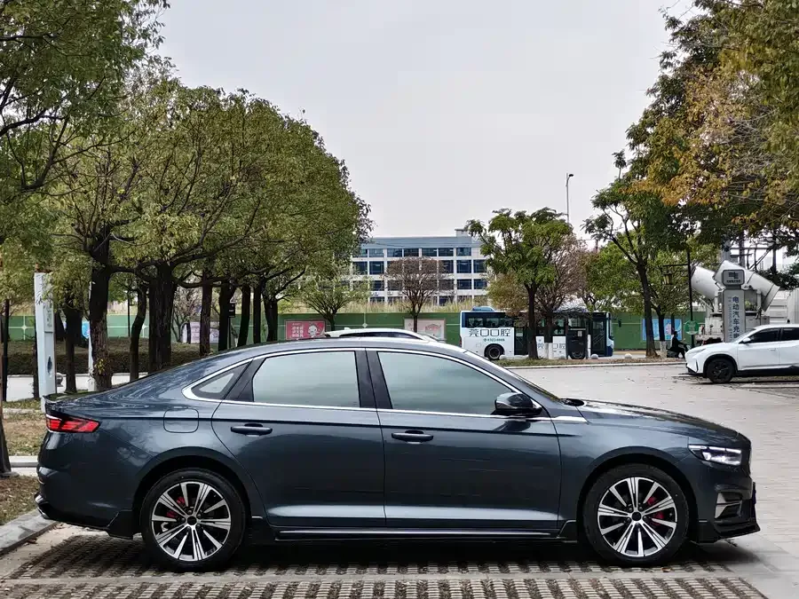 Geely Xingrui Xingrui 2025 Dongfangyao 1.5TD Kunlun Edition 2025 — миниатюра 2