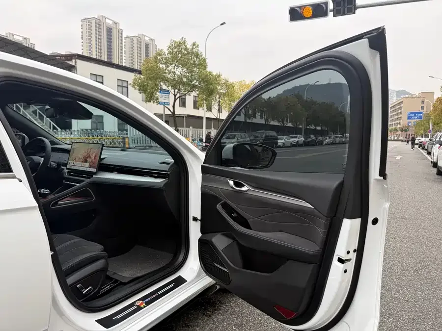 Geely Xingrui Xingrui 2026 Dongfangyao 2.0TD Moon-Watching Edition 2025 — миниатюра 5