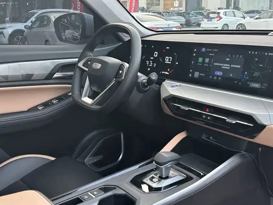 Geely Haoyue PRO Haoyue PRO 2024 1.5T DCT Vertical + 2024 — миниатюра 3
