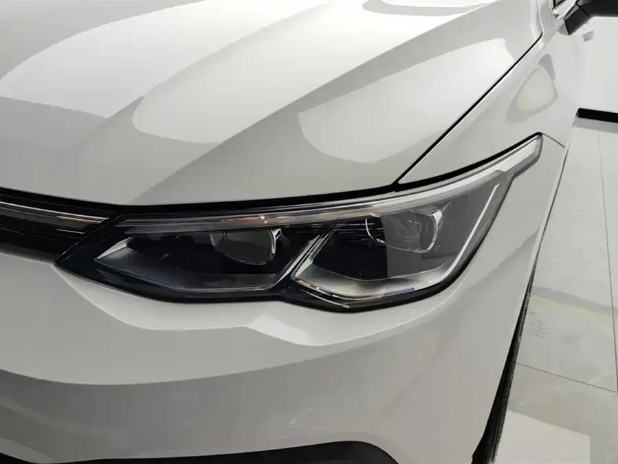 Volkswagen golf Golf 2021 200TSI DSG Pro 2023 — миниатюра 2