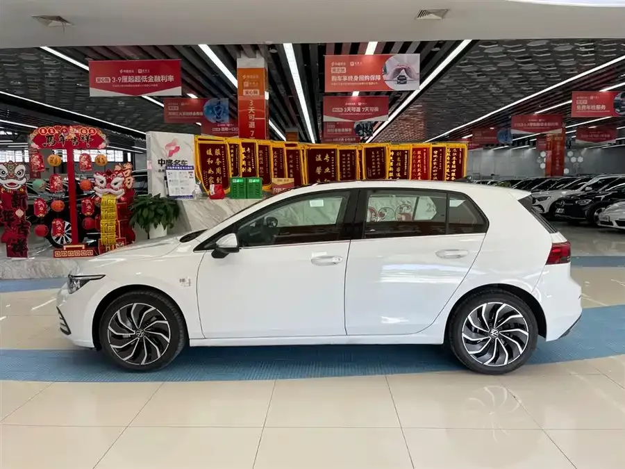 Volkswagen golf Golf 2023 280TSI DSG Pro 2023 — миниатюра 4