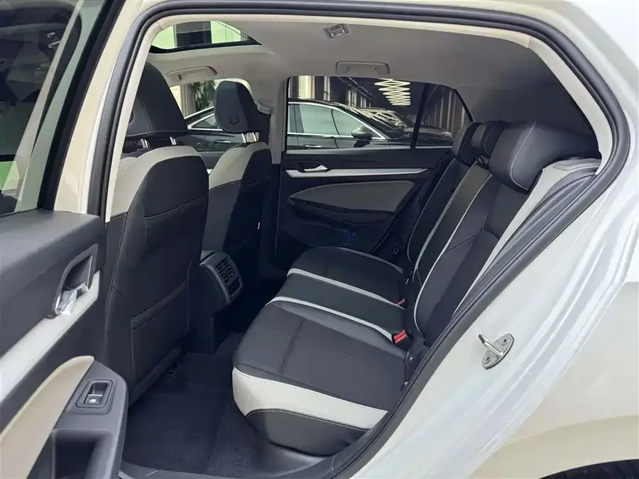 Volkswagen golf Golf 2021 280TSI DSG Pro 2022 — миниатюра 5