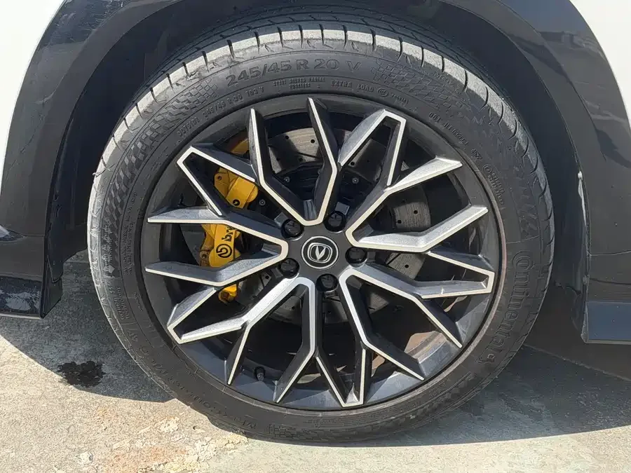 Changan UNI-T Changan UNI-T 2023 second generation 1.5T sports version flagship model 2023 — миниатюра 4