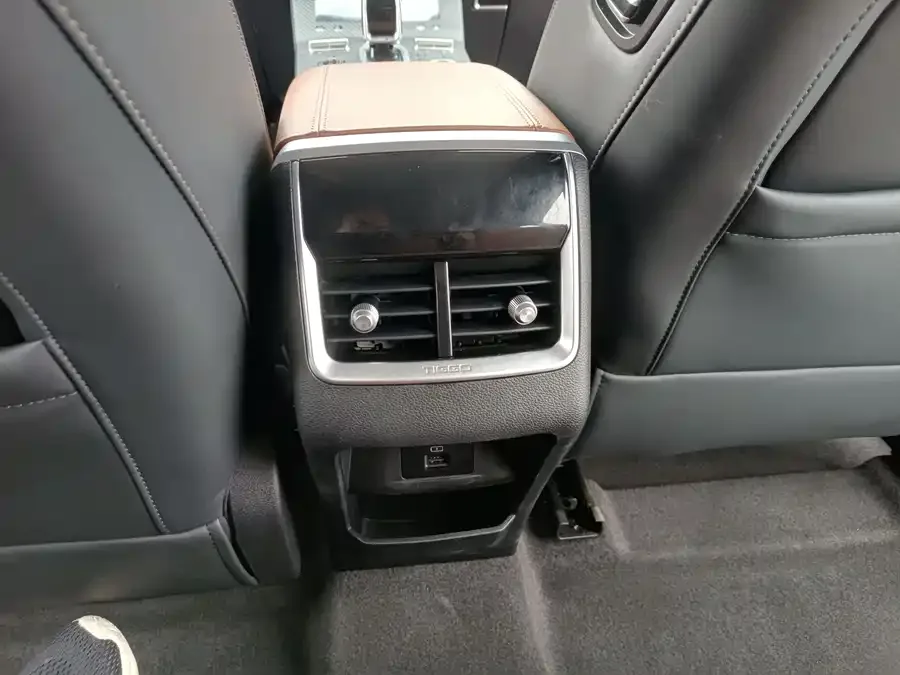 Chery Tiggo 8 PLUS Tiggo 8 PLUS 2022 290TGDI DCT luxury edition 2022 — миниатюра 4
